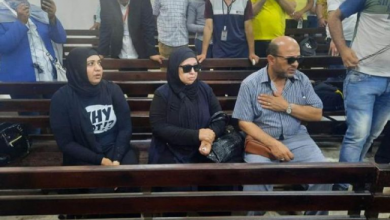 عائلة الطالبة نيرة أشرف داخل المحكمة